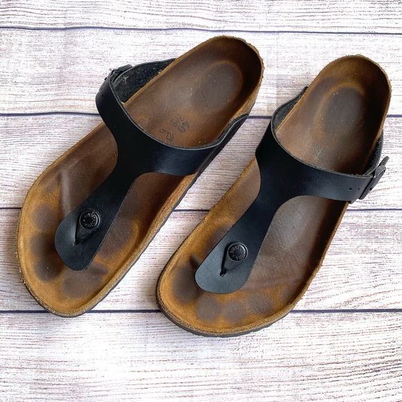 Birkenstock Shoes - BIRKENSTOCK Gizeh Sandals Size 40 (9-9.5)